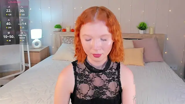 Snapshot of Anna_Patterson chatting on 10.22.25 Anna Patterson online show from 10.22.25