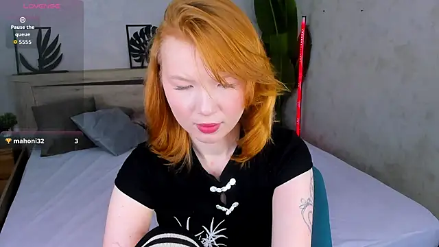 Anna Patterson online show from 05.04.26