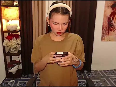 Snapshot of TemptationofANNA chatting on 12.05.25 TemptationofANNA online show from 12.05.25