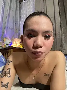 Snapshot of TemptationofANNA chatting on 12.18.25 TemptationofANNA online show from 12.18.25