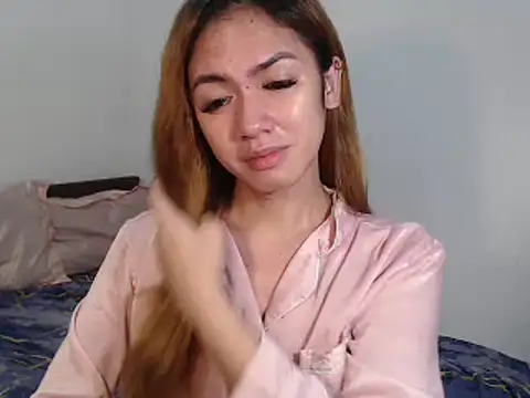 urGoddessChloexxx online show from 12.15.25