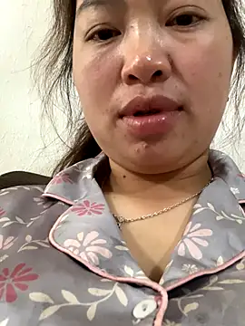 Snapshot of Nhung584 chatting on 09.09.25 Nhung584 online show from 09.09.25