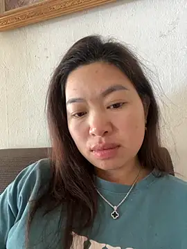 Snapshot of Nhung584 chatting on 09.20.25 Nhung584 online show from 09.20.25