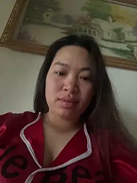 Snapshot of Nhung584 chatting on 09.30.25 Nhung584 online show from 09.30.25