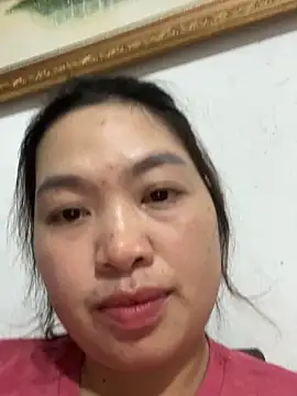 Snapshot of Nhung584 chatting on 10.04.25 Nhung584 online show from 10.04.25