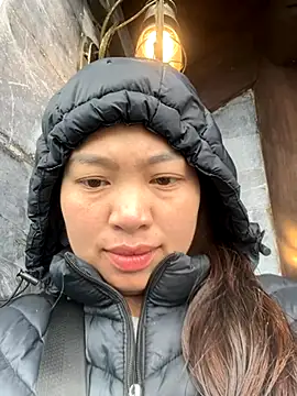 Snapshot of Nhung584 chatting on 11.02.25 Nhung584 online show from 11.02.25