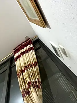 Snapshot of Nhung584 chatting on 11.12.25 Nhung584 online show from 11.12.25