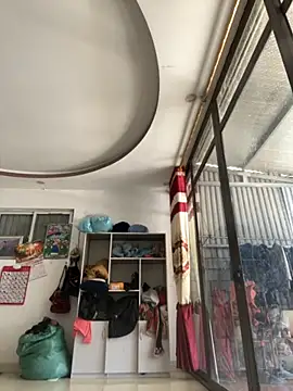 Snapshot of Nhung584 chatting on 11.25.25 Nhung584 online show from 11.25.25