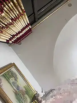 Snapshot of Nhung584 chatting on 12.15.25 Nhung584 online show from 12.15.25