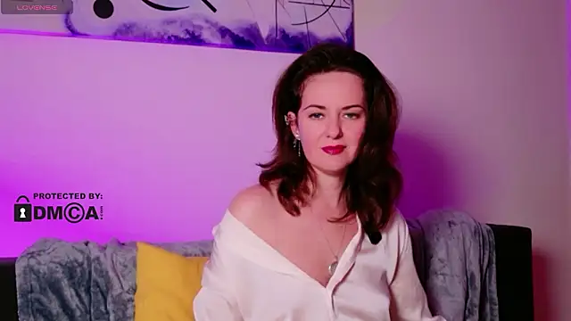 Witch in Silk online show from 02.22.26