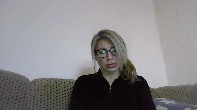 Snapshot of fox_red_lady7 chatting on 02.10.26 fox red lady7 online show from 02.10.26