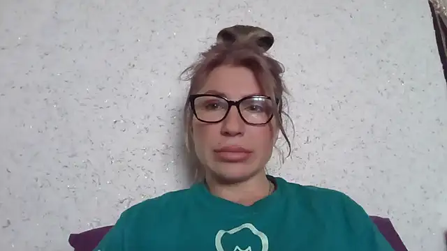 Snapshot of fox_red_lady7 chatting on 02.21.26 fox red lady7 online show from 02.21.26