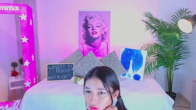 LUNAA    online show from 05.05.26