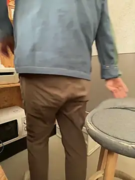 Snapshot of sonwmelt1 chatting on 09.30.25 sonwmelt1 online show from 09.30.25