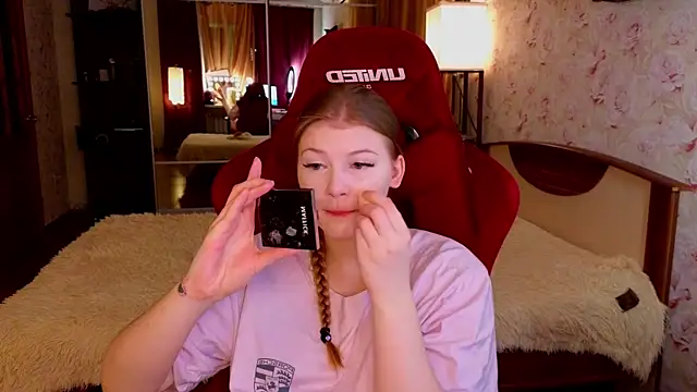 Jenny Skinner20 online show from 11.16.25