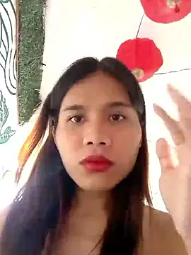 Snapshot of zoeytransph chatting on 12.19.25 zoeytransph online show from 12.19.25