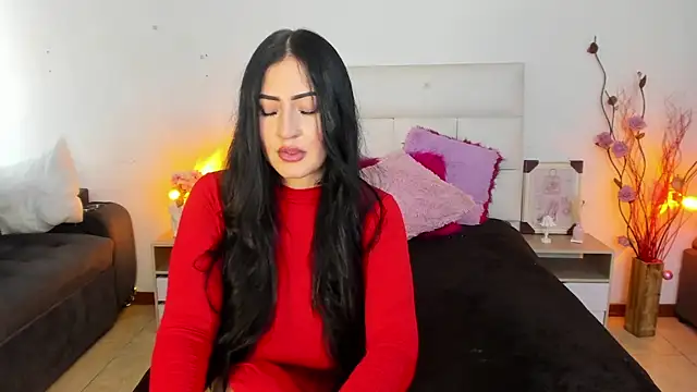 Snapshot of hannahdvil1 chatting on 09.25.25 hannahdvil1 online show from 09.25.25