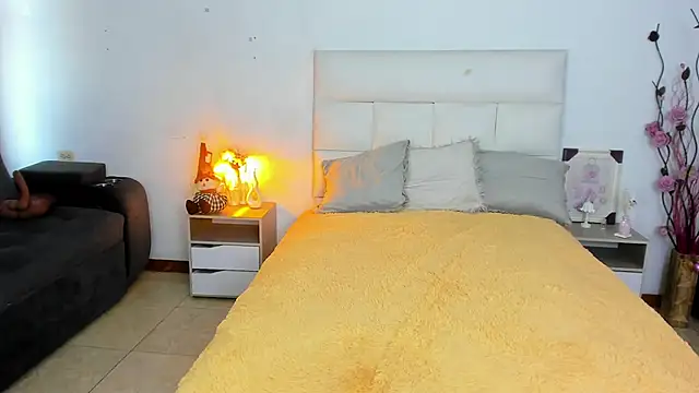 Snapshot of hannahdvil1 chatting on 10.09.25 hannahdvil1 online show from 10.09.25