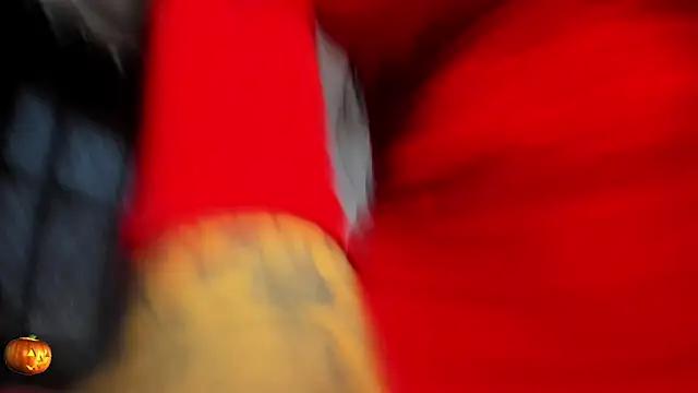 Snapshot of hannahdvil1 chatting on 10.23.25 hannahdvil1 online show from 10.23.25