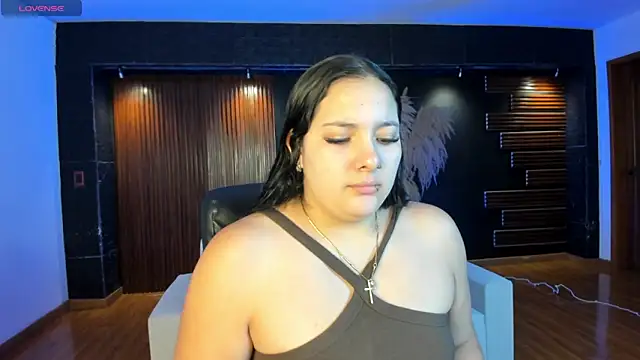 sofiacaramel online show from 12.21.25