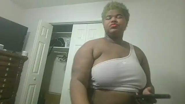 techprincessxx online show from 09.17.25