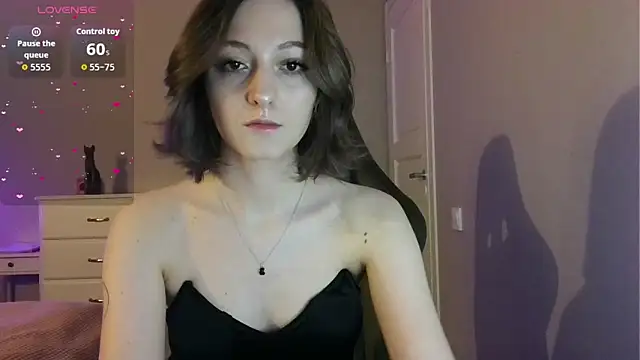 white liillyy online show from 05.19.26