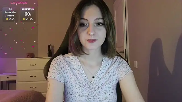 white liillyy online show from 06.15.26