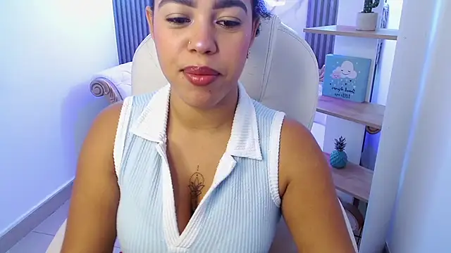 Snapshot of candyhot_tk chatting on 02.25.26 candyhot tk online show from 02.25.26