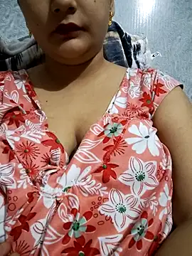 Snapshot of Anushka14321 chatting on 11.02.25 Anushka14321 online show from 11.02.25