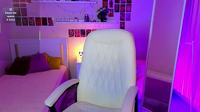 Wander Waves online show from 09.26.25