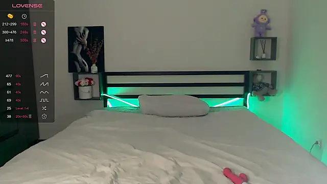 Snapshot of babywin77 chatting on 12.01.25 babywin77 online show from 12.01.25