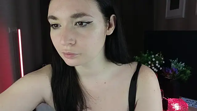 cute club online show from 10.14.25