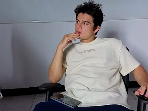 invincible200 online show from 10.13.25