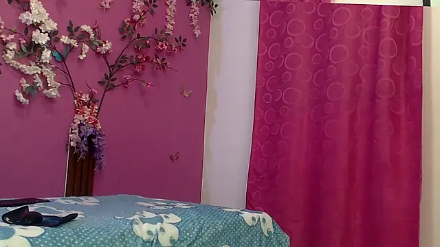 skinnybarbie022 online show from 10.25.25