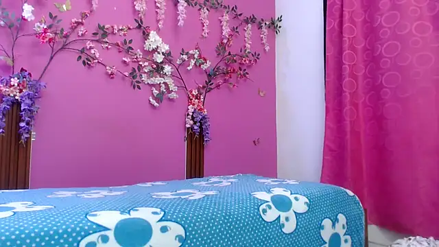 Snapshot of skinnybarbie022 chatting on 05.31.26 skinnybarbie022 online show from 05.31.26