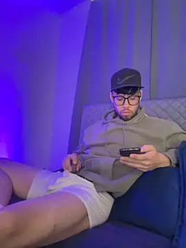 Snapshot of stalinhernandez chatting on 11.03.25 stalinhernandez online show from 11.03.25