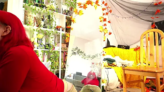 Snapshot of Sova173 chatting on 10.08.25 Sova173 online show from 10.08.25