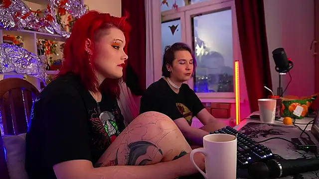 Snapshot of Sova173 chatting on 12.03.25 Sova173 online show from 12.03.25