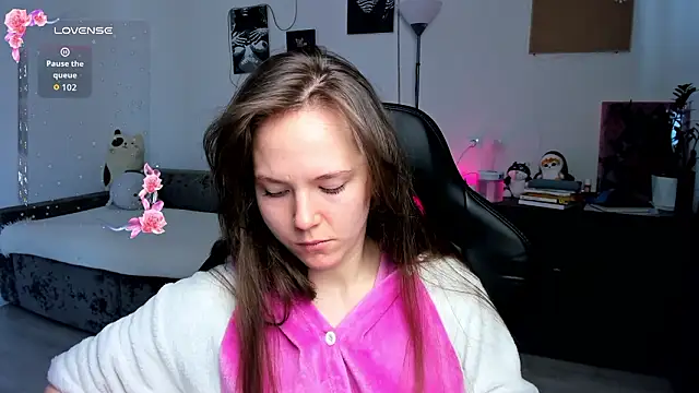 cute little ass online show from 02.26.26