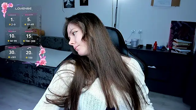 cute little ass online show from 04.19.26