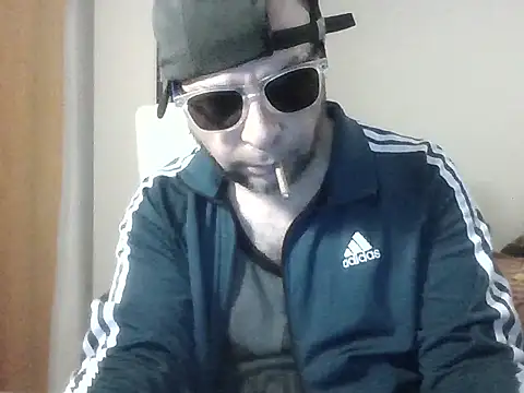 Snapshot of SmokedAlloy2 chatting on 07.17.26 SmokedAlloy2 online show from 07.17.26