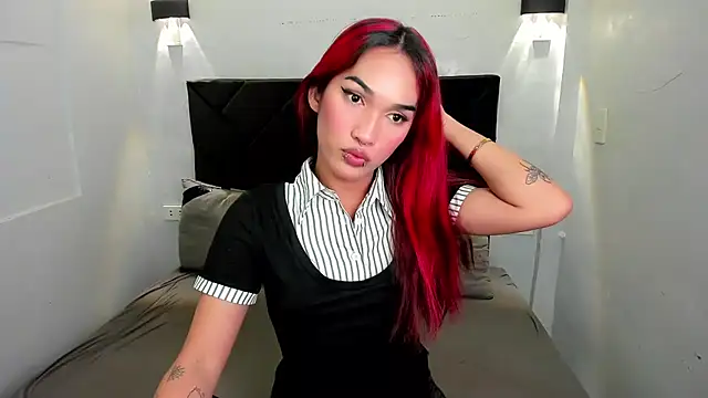 Snapshot of ms_megan chatting on 11.19.25 ms megan online show from 11.19.25