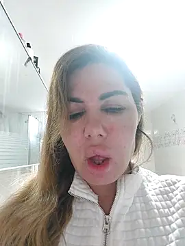 Snapshot of Alisasex@xh chatting on 05.04.26 Alisasexxh online show from 05.04.26