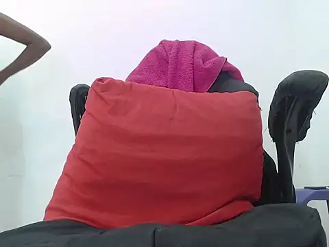 Snapshot of JackyHotBlack chatting on 12.03.25 JackyHotBlack online show from 12.03.25