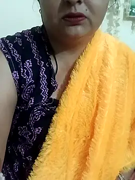 Snapshot of Sexey-Rani chatting on 11.20.25 Sexey-Rani online show from 11.20.25