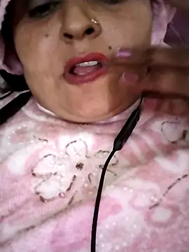 Snapshot of Sexey-Rani chatting on 12.04.25 Sexey-Rani online show from 12.04.25