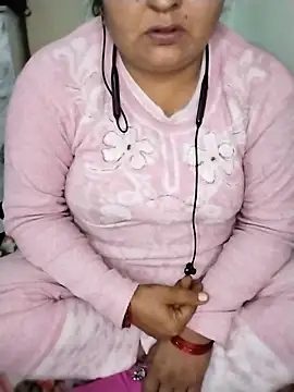 Snapshot of Sexey-Rani chatting on 12.05.25 Sexey-Rani online show from 12.05.25