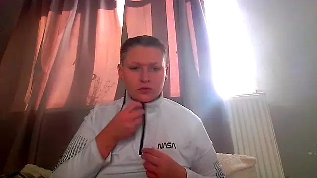 Snapshot of RUBY-ROSE-SWINGS chatting on 10.27.25 RUBY-ROSE-SWINGS online show from 10.27.25