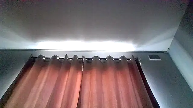 Snapshot of RUBY-ROSE-SWINGS chatting on 11.28.25 RUBY-ROSE-SWINGS online show from 11.28.25