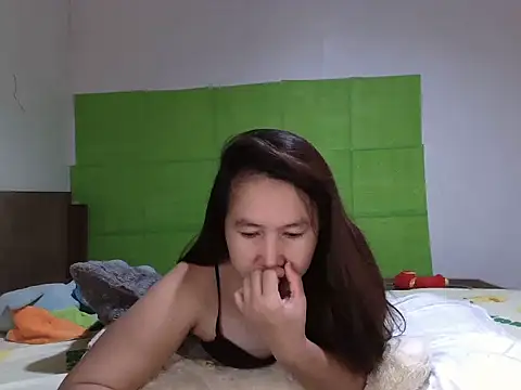 Snapshot of Prettyasianbelle chatting on 11.23.25 Prettyasianbelle online show from 11.23.25